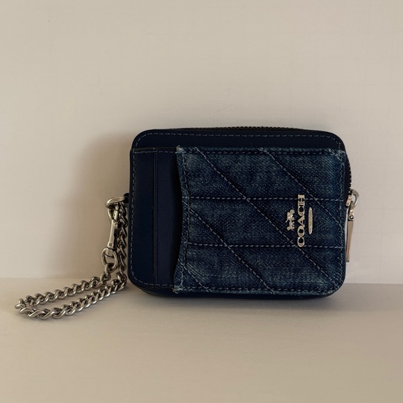 ☀️Coach Denim Quilted Zip Card Case With Chain - Picture 2 of 9